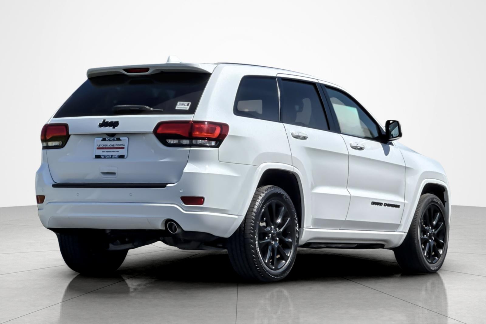 Used 2020 WHITE Jeep Altitude image 5