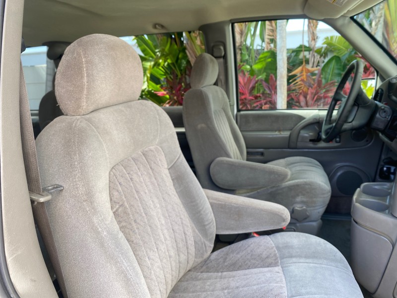 2005 Chevrolet Astro Passenger LT LOW MILES 67,376 1 OWNER in , 