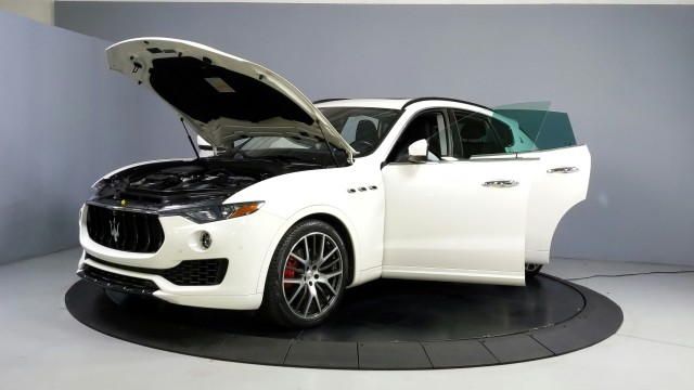 2017 Maserati Levante  11