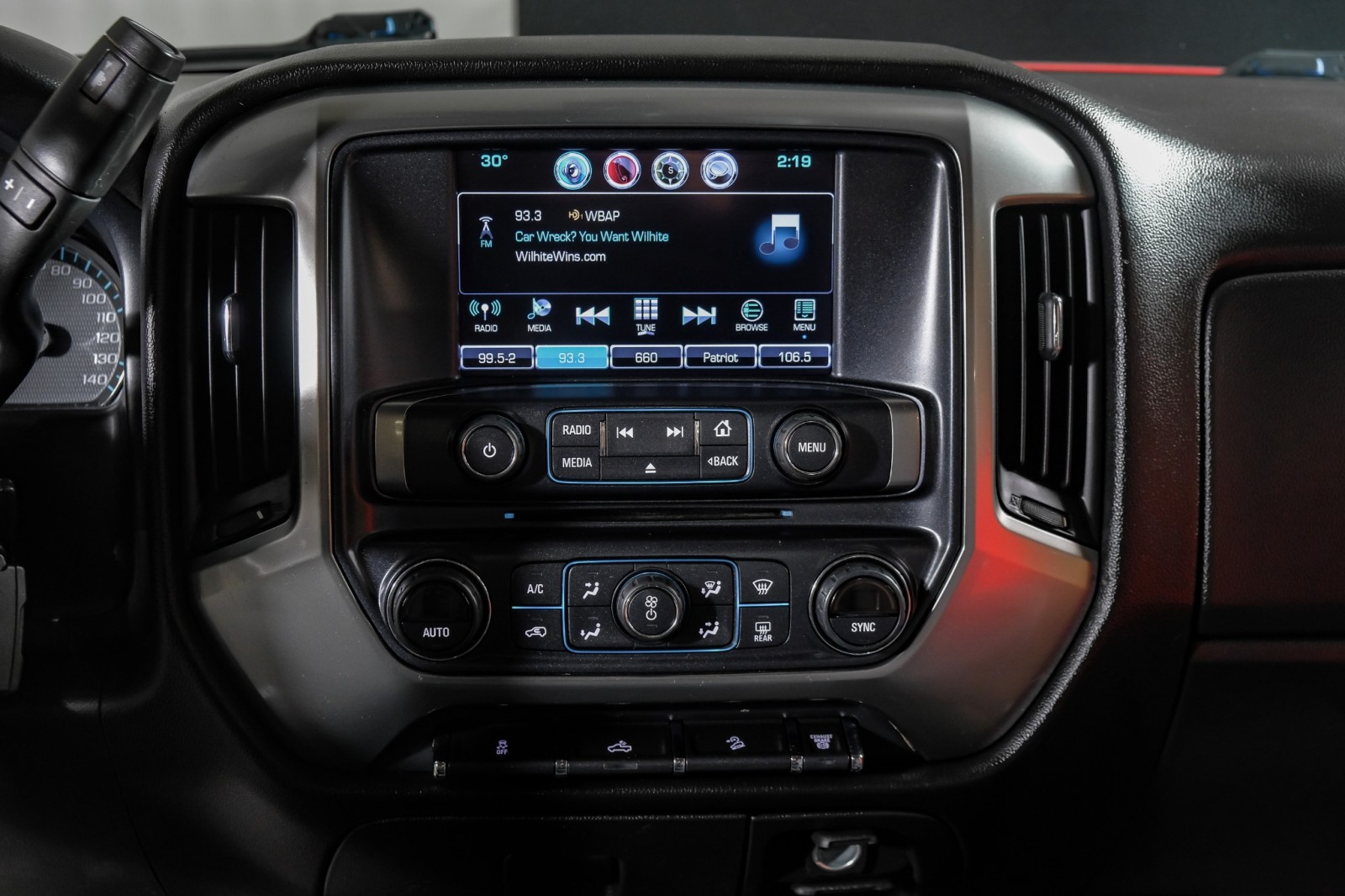 2016 Chevrolet Silverado 2500HD LT 23