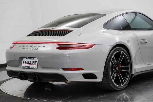 2019 Porsche 911 Carrera 4S 11