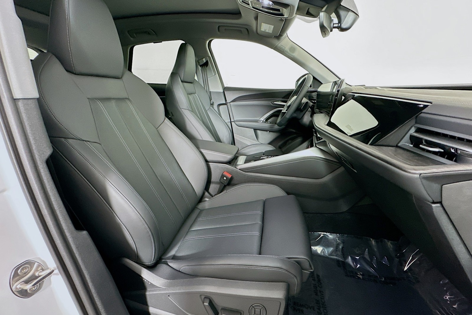 New 2025 Glacier White Metallic Audi Premium Plus image 8