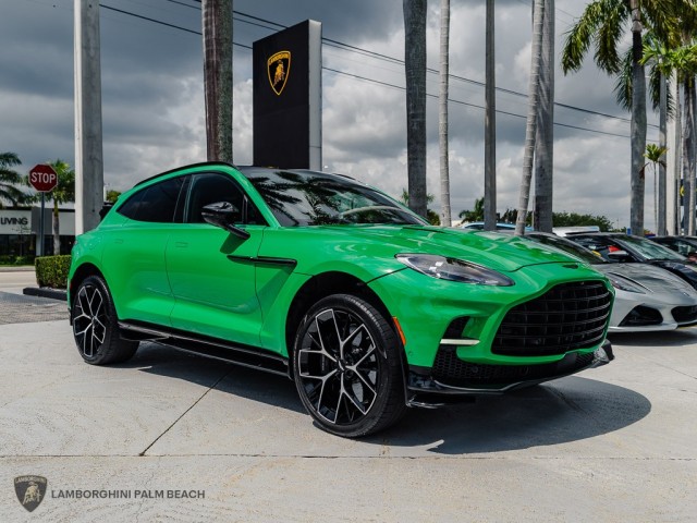 Aston Martin DBX