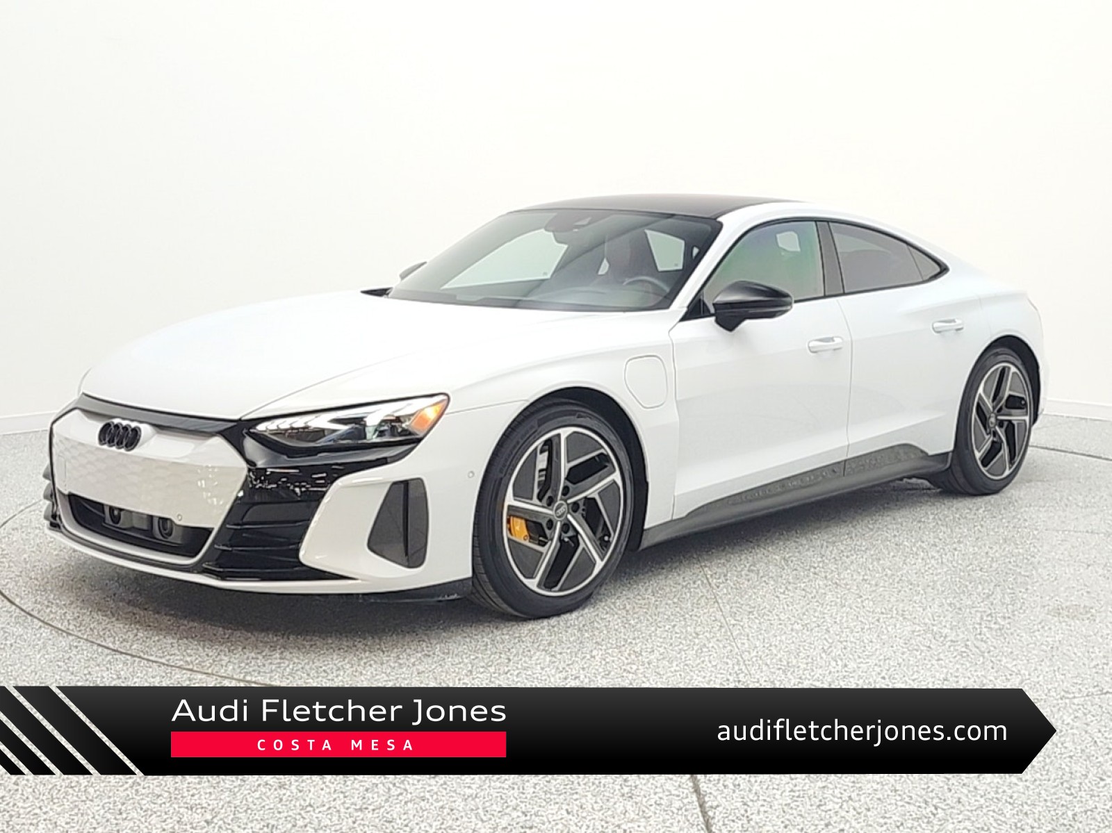 Suzuka Gray Metallic 2023 Audi RS e-tron GT quattro AWD Sedan All-Wheel Drive Automatic