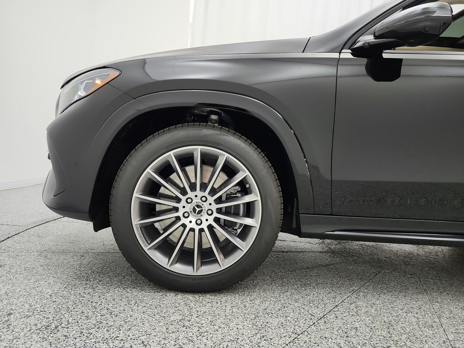 New 2027 Black Mercedes-Benz GLE 450 4MATIC® SUV image 13