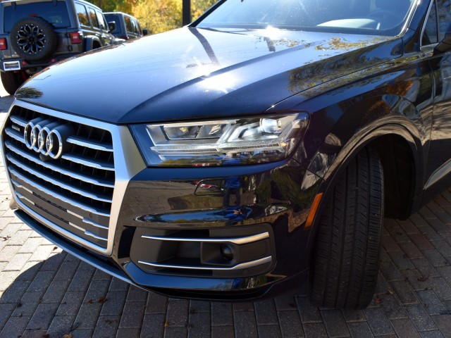 2018 Audi Q7 Premium Plus Pkg. Driver Assist Pkg. Heated/cooled Seats Vision Pkg. Ventilation Pkg. Rear Camera MSRP $70,125 8