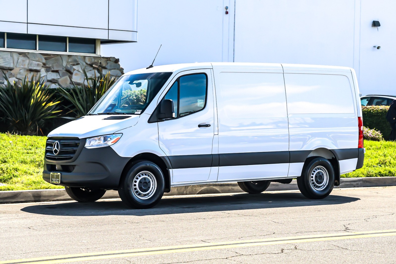 2025 Mercedes-Benz Sprinter Cargo Van 2025 Mercedes-Benz Sprinter Cargo Van  Minivan/Van