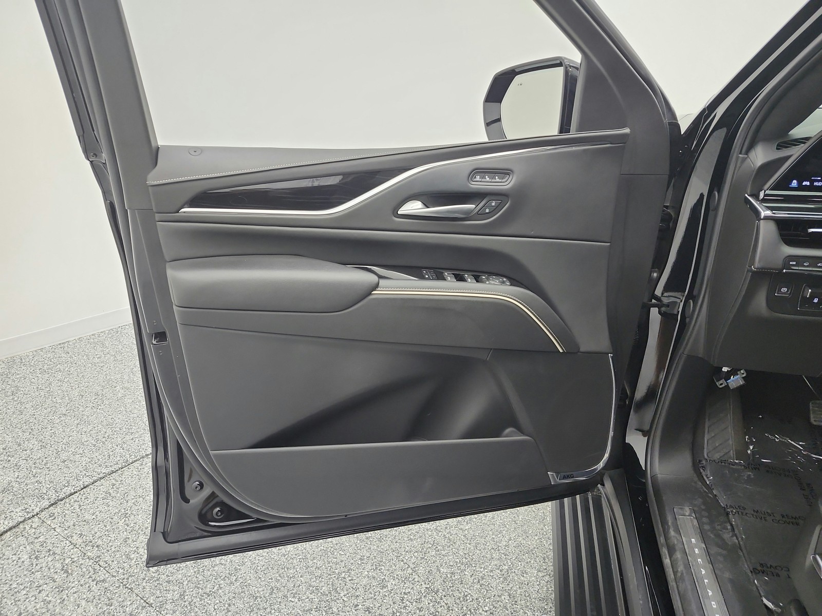 Used 2023 Black Raven Cadillac AWD 4dr V-Series image 23