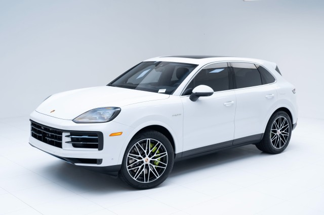 2025  Cayenne E-Hybrid in , 