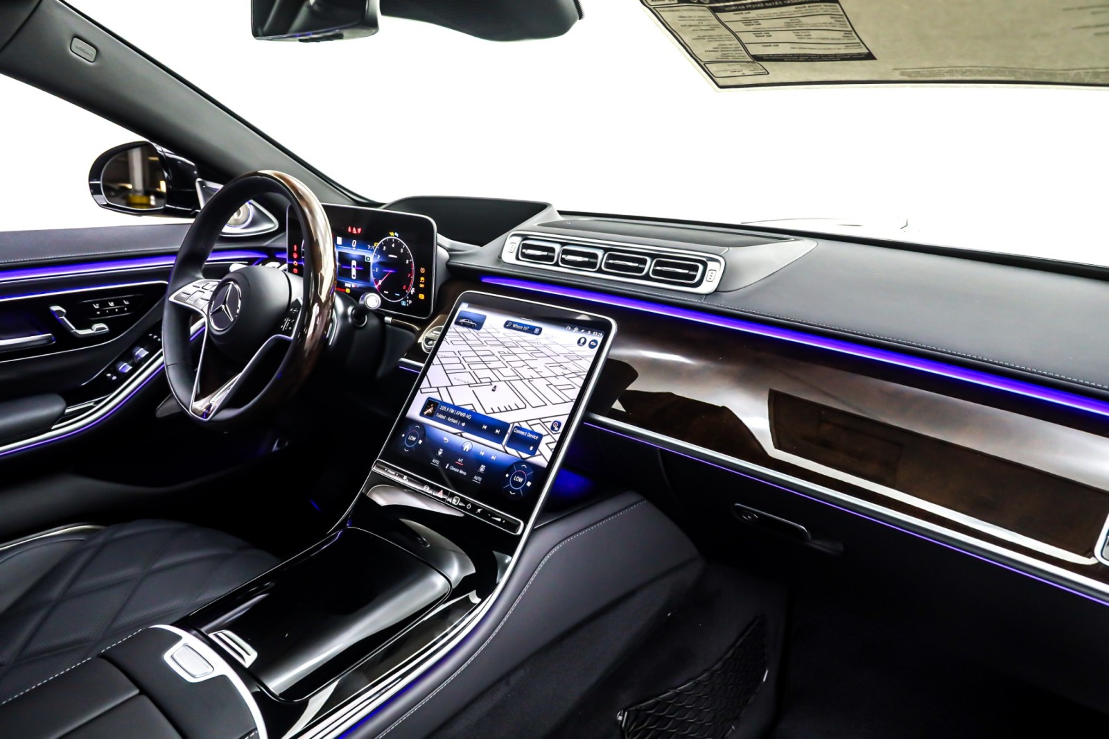 New 2026 Obsidian Black Metallic Mercedes-Benz Maybach S 580 image 5