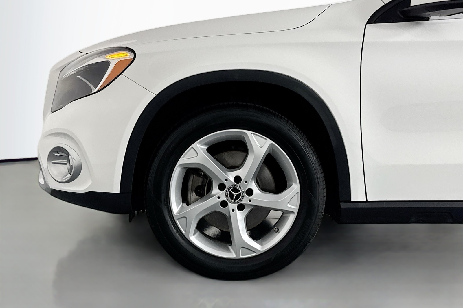 Used 2019 Polar White Mercedes-Benz GLA 250 image 9
