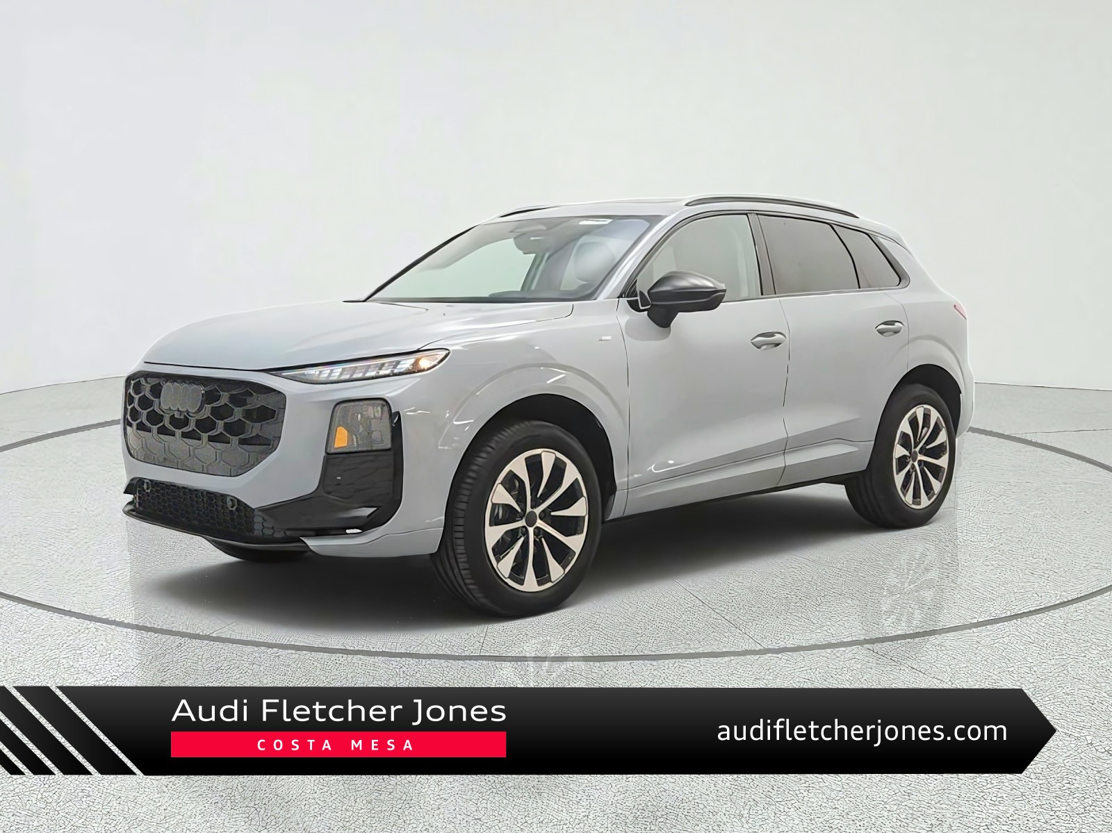 Arrow Gray Pearl Effect 2026 Audi Q3 SUV / Crossover All-Wheel Drive Automatic