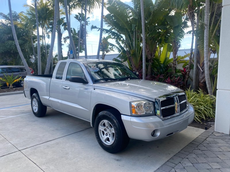 2006 Dodge Dakota SLT CLUB CAB LOW MILES 55,990 in , 