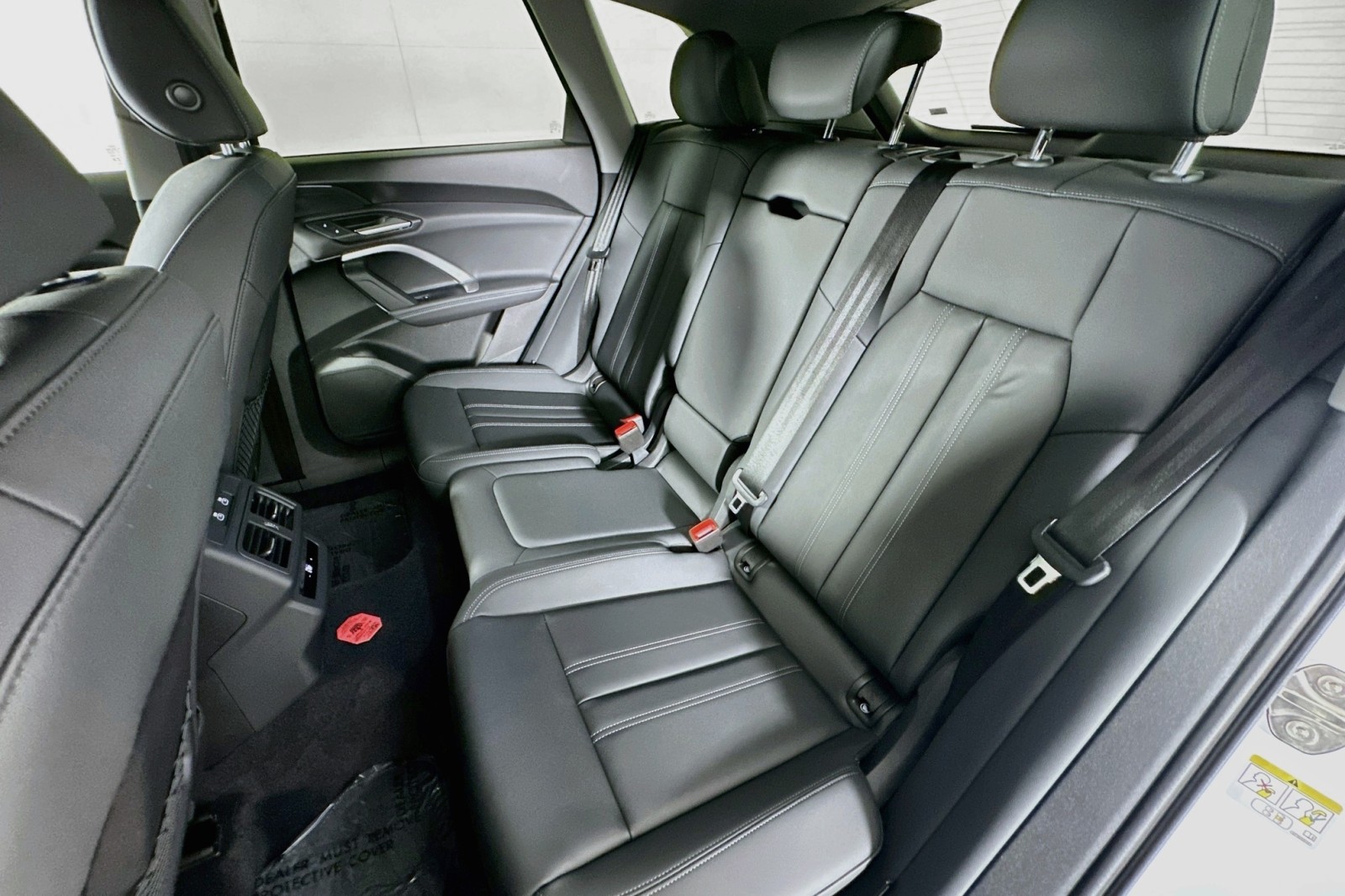 Used 2026 Arkona White Audi Premium image 9