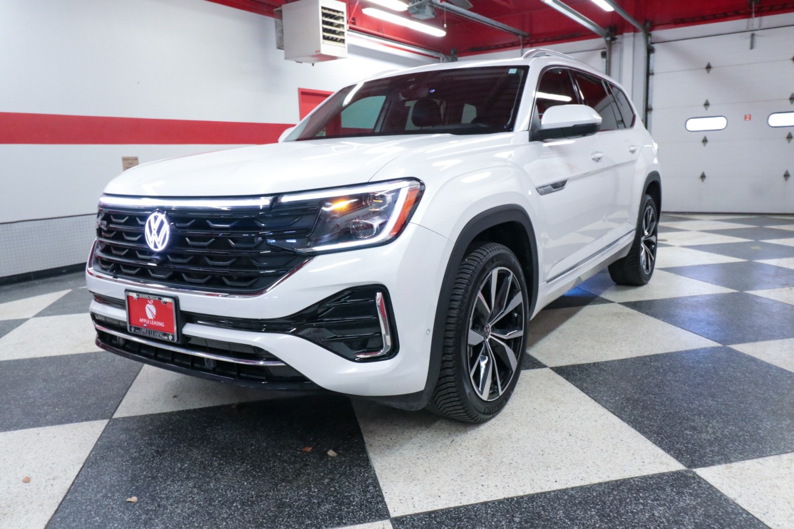 Used Car 2024 Volkswagen Atlas  2.0t Sel Premium R-line For Sale Under $40,000 In Austin, Texas