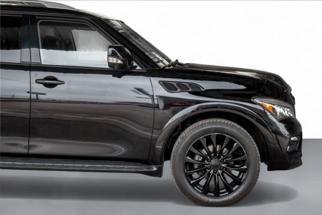 2017 INFINITI QX80 Limited 7