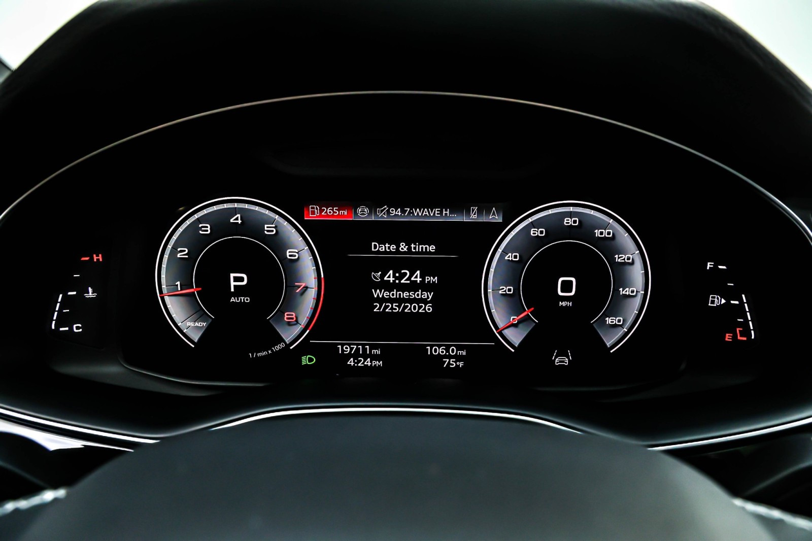 Used 2025 Glacier White Metallic Audi Premium 45 TFSI quattro image 20