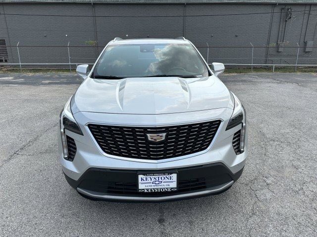 2022 Cadillac XT4 AWD Premium Luxury 8