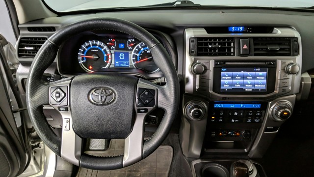 2016 Toyota 4Runner Limited 21