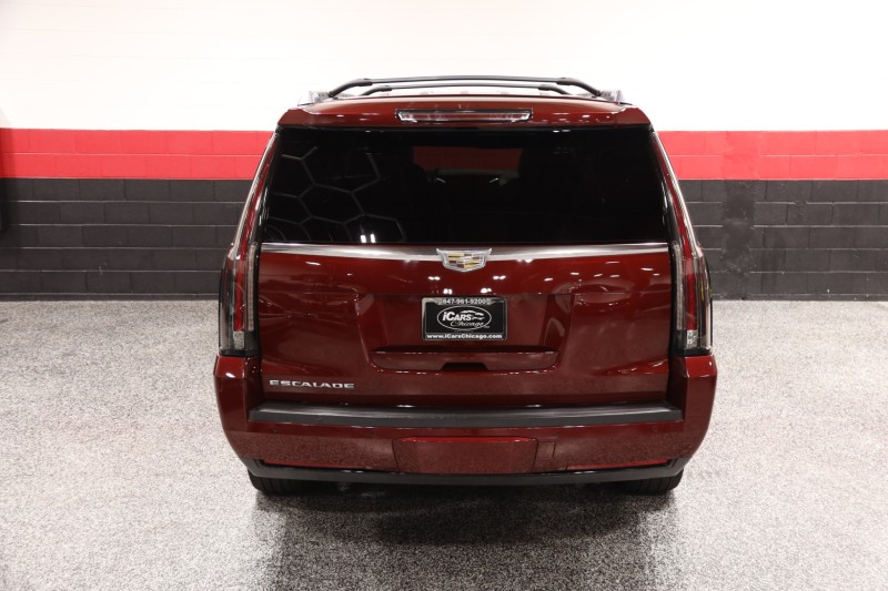 2020 Cadillac Escalade ESV 4dr Suv in , 