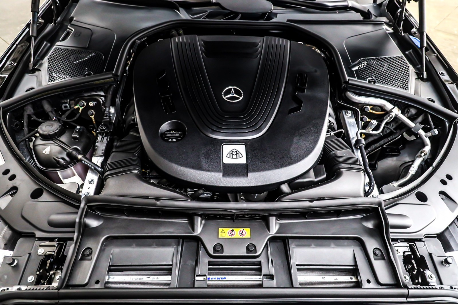 New 2026 Obsidian Black Metallic Mercedes-Benz Maybach S 680 image 11
