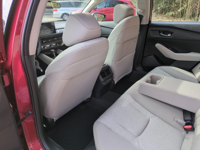 HondaAccord Sedan33