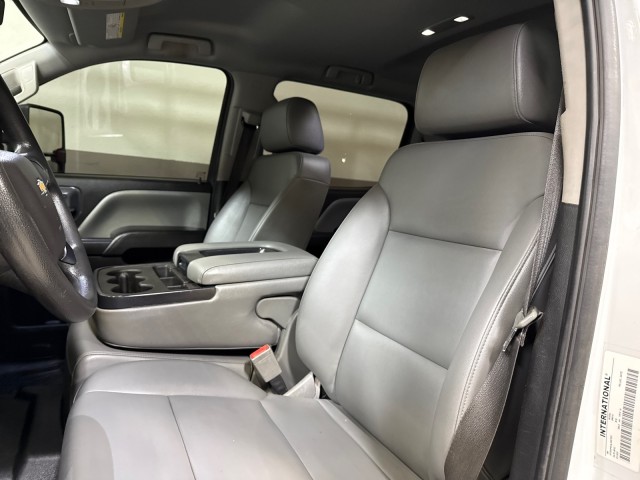 2020 Chevrolet Silverado MD 5500 Duramax RWD Utility/ Service Bed in , 