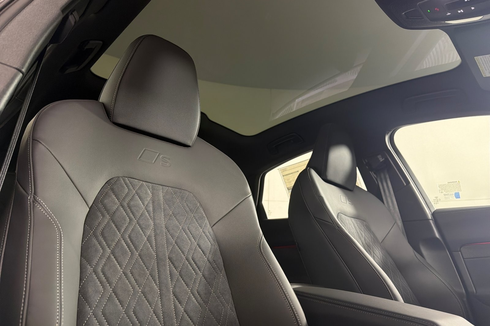 New 2025 Mythos Black Metallic Audi Premium Plus 3.0 TFSI quattro image 15