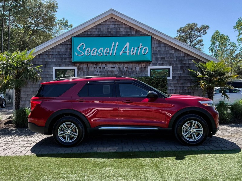 Rapid Red Metallic Tinted Clearcoat 2020 Ford Explorer XLT RWD SUV / Crossover Rear-Wheel Drive Automatic