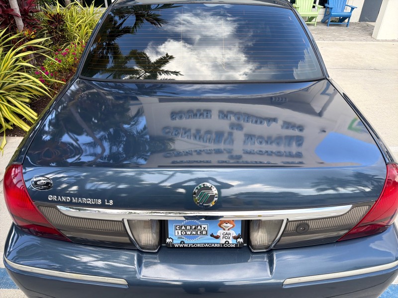 2007 Mercury Grand Marquis LS LOW MILES 52,599 1 OWNER in ,