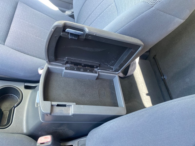 2002 Nissan Frontier 2WD XE XCAB 5 SPD AC 4 CYL in ,