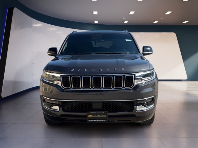 2023 Jeep Wagoneer  8