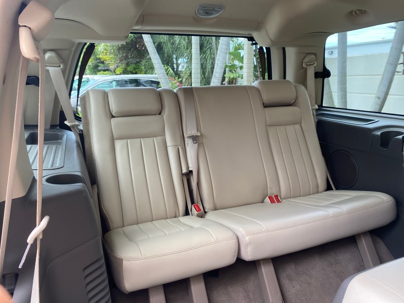 2004 Lincoln Navigator LOW MILES 67,511 SUNROOF in ,