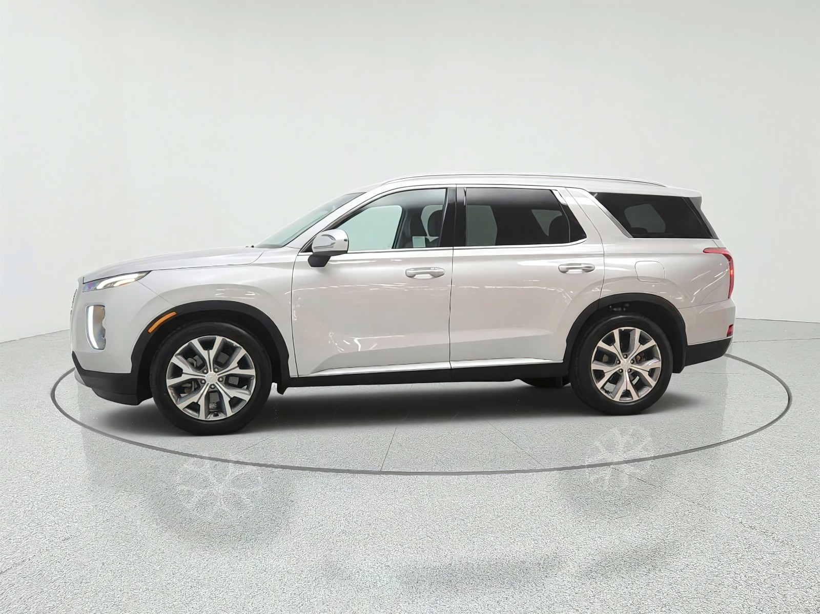 Used 2022 Typhoon Silver Hyundai SEL AWD image 8