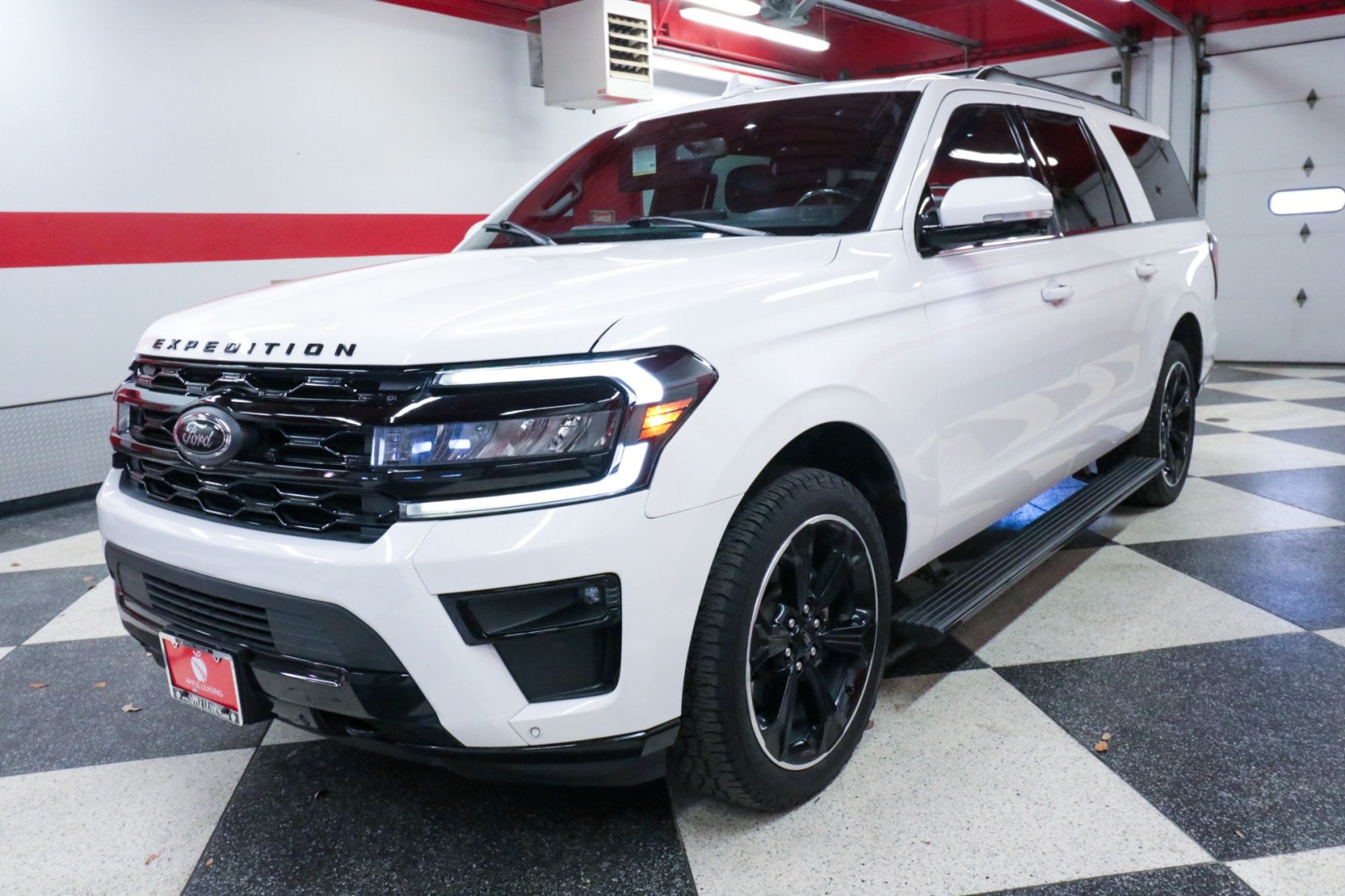 Used Car 2022 Ford Expedition Max  Limited For Sale Under $40,000 In Austin, Texas