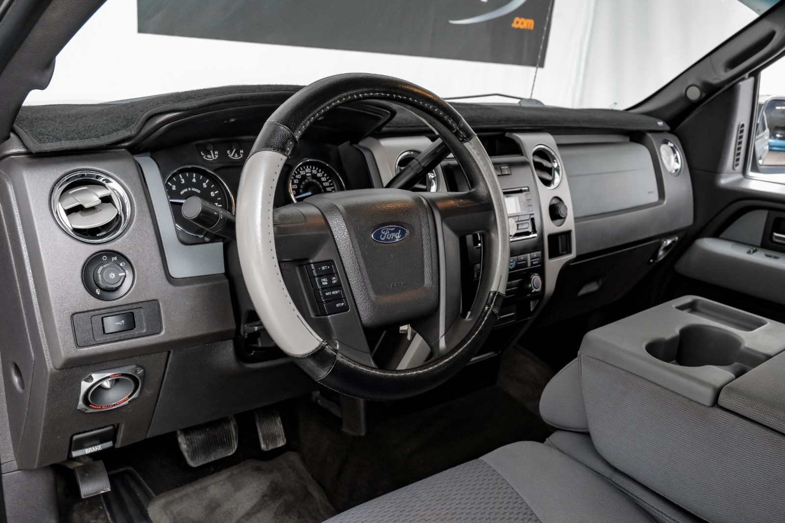 2012 Ford F-150 XLT 14