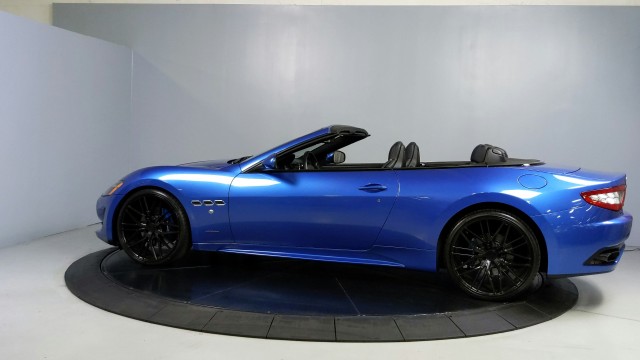 2017 Maserati GranTurismo Convertible Sport 4