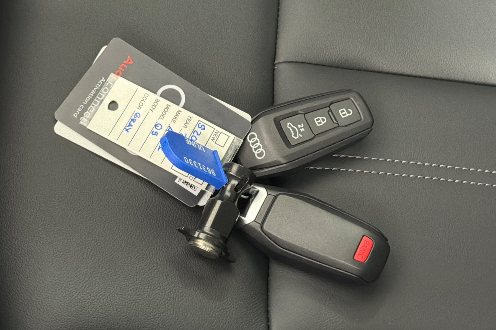 Used 2025 Tambora Gray Metallic Audi Premium 2.0 TFSI quattro image 25