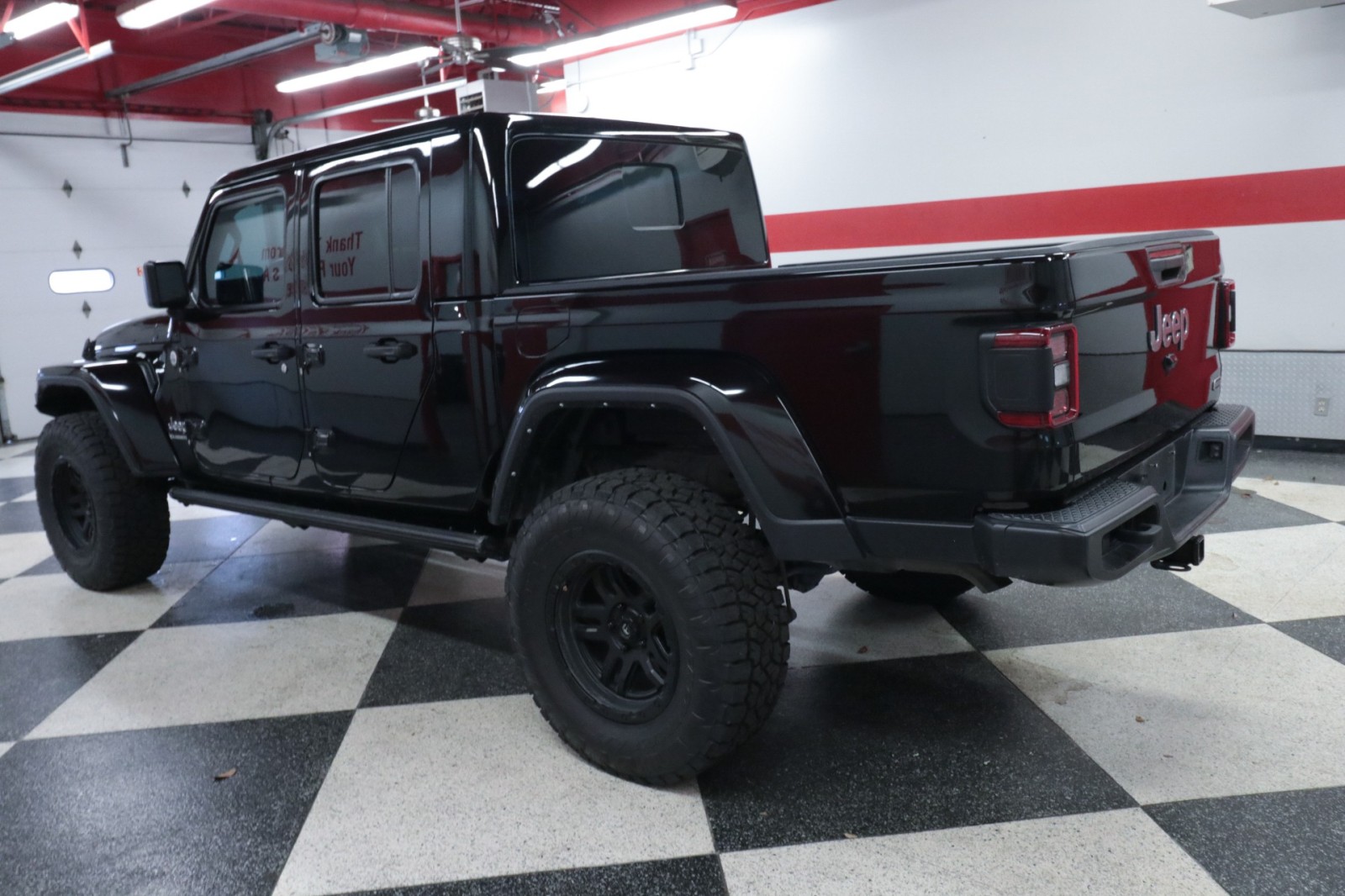 Used Car 2022 Jeep Gladiator  Overland For Sale Under $35,000 In Austin, Texas