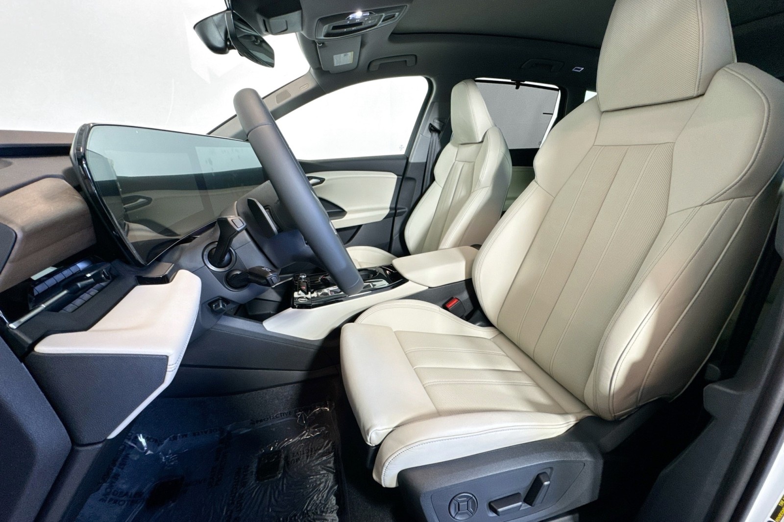 New 2025 Glacier White Metallic Audi Premium Plus quattro image 17