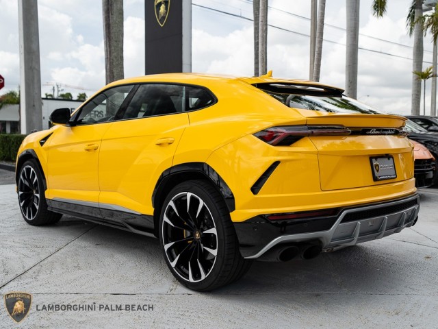 2021 Lamborghini Urus  in , 