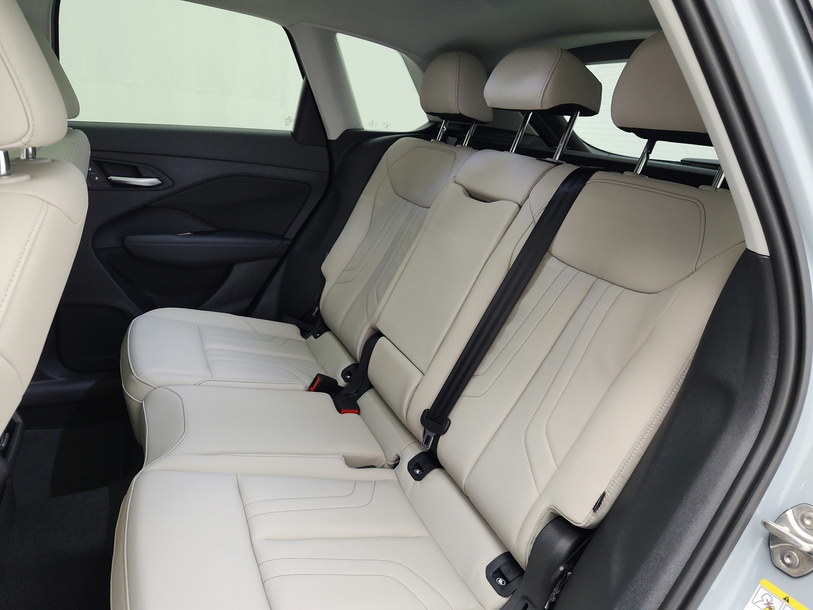 New 2026 Arrow Gray Pearl Effect Audi S line quattro image 15