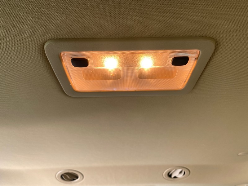 2013 Cadillac Escalade Luxury 1 OWNER LOW MILES 70,251 in ,