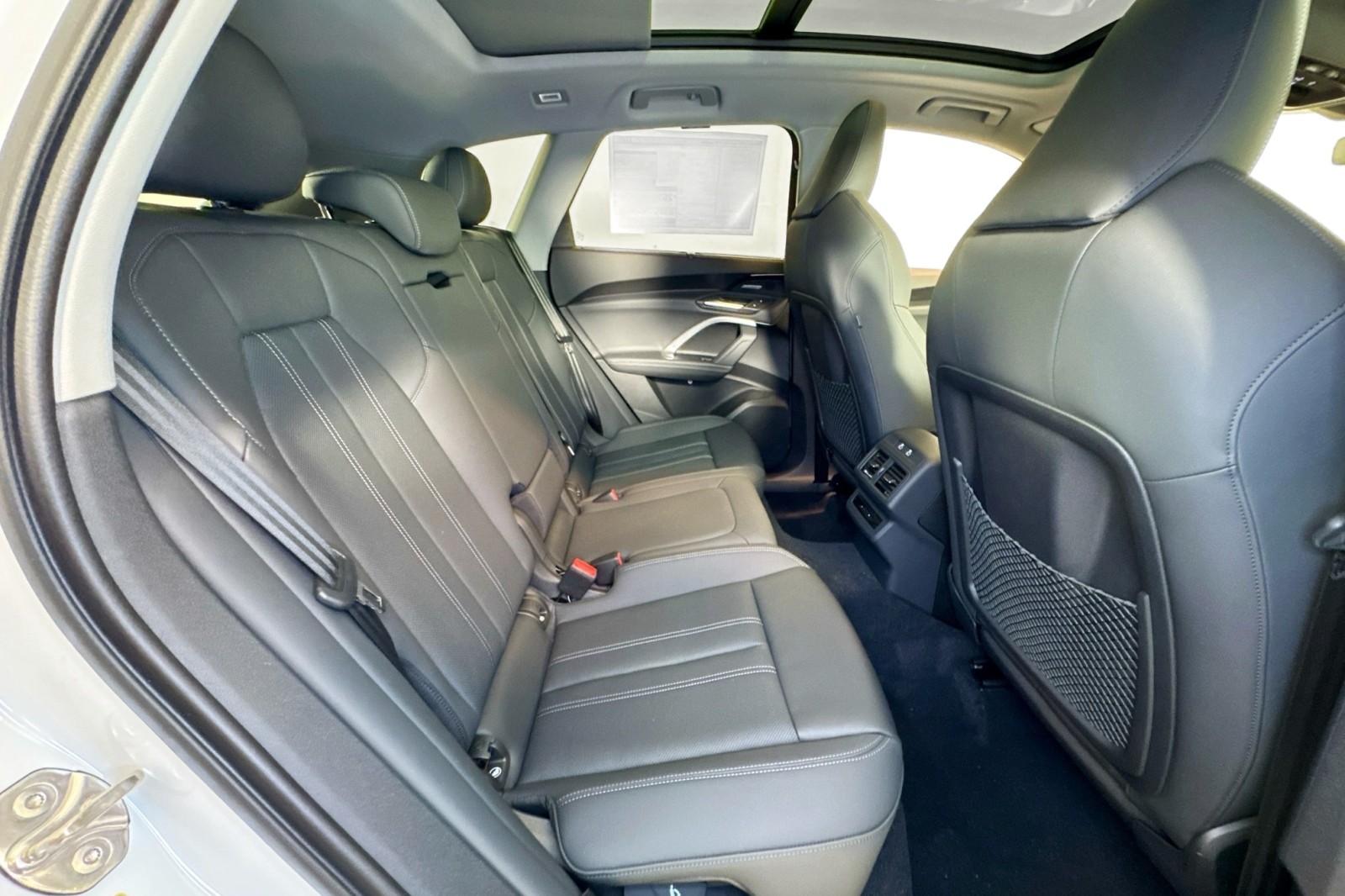 New 2025 Glacier White Metallic Audi Premium Plus 2.0 TFSI quattro image 27