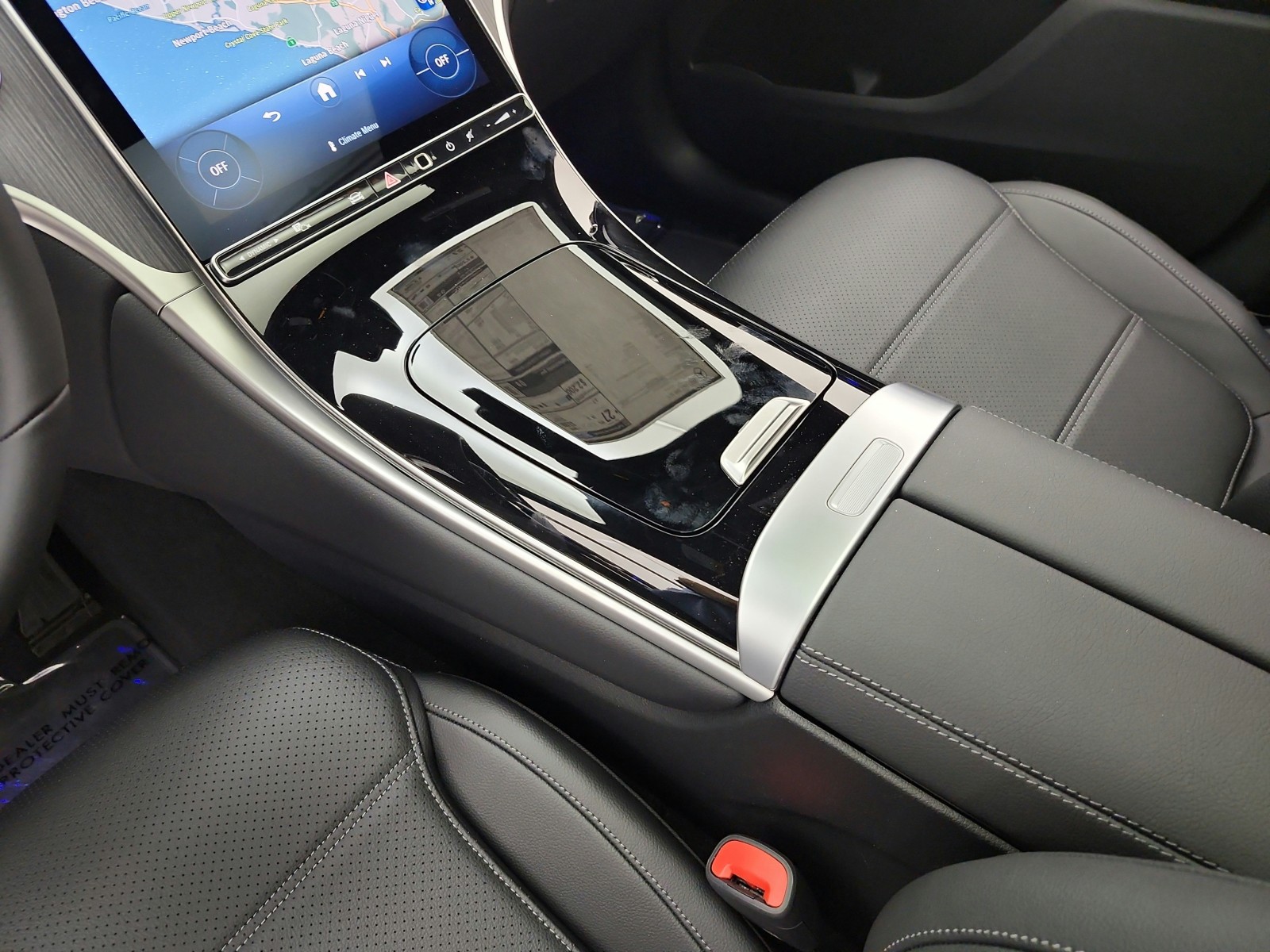 New 2027 Black Mercedes-Benz GLC 300 SUV image 10