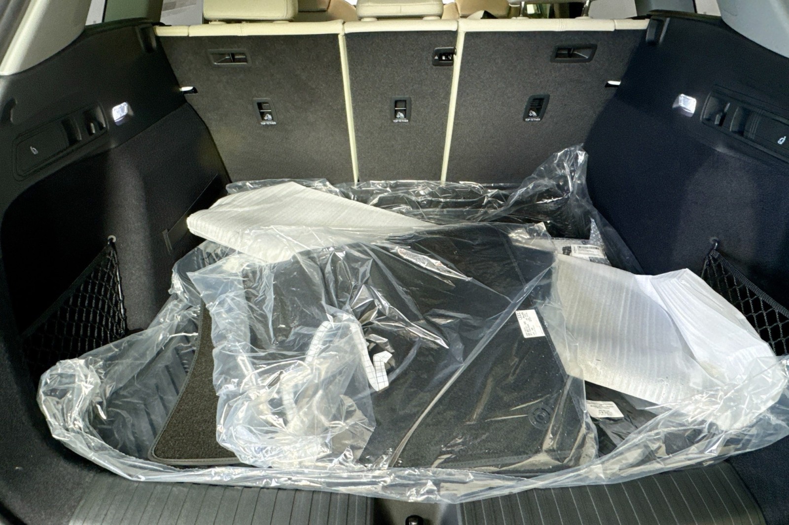 New 2025 Glacier White Metallic Audi Premium Plus quattro image 23