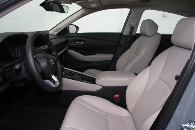 HondaAccord Hybrid13