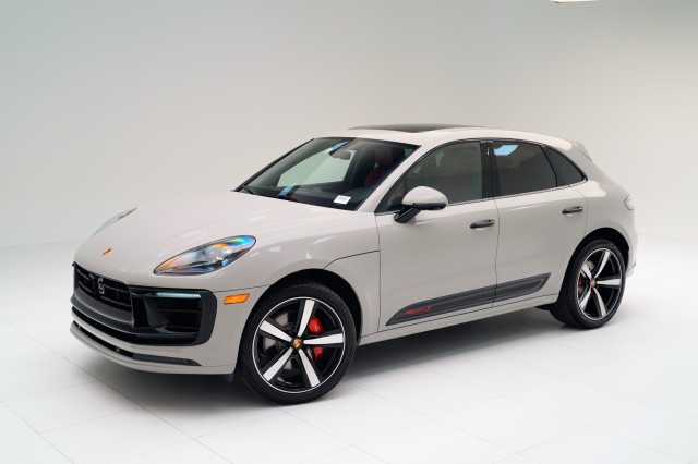 2026  Macan S in , 