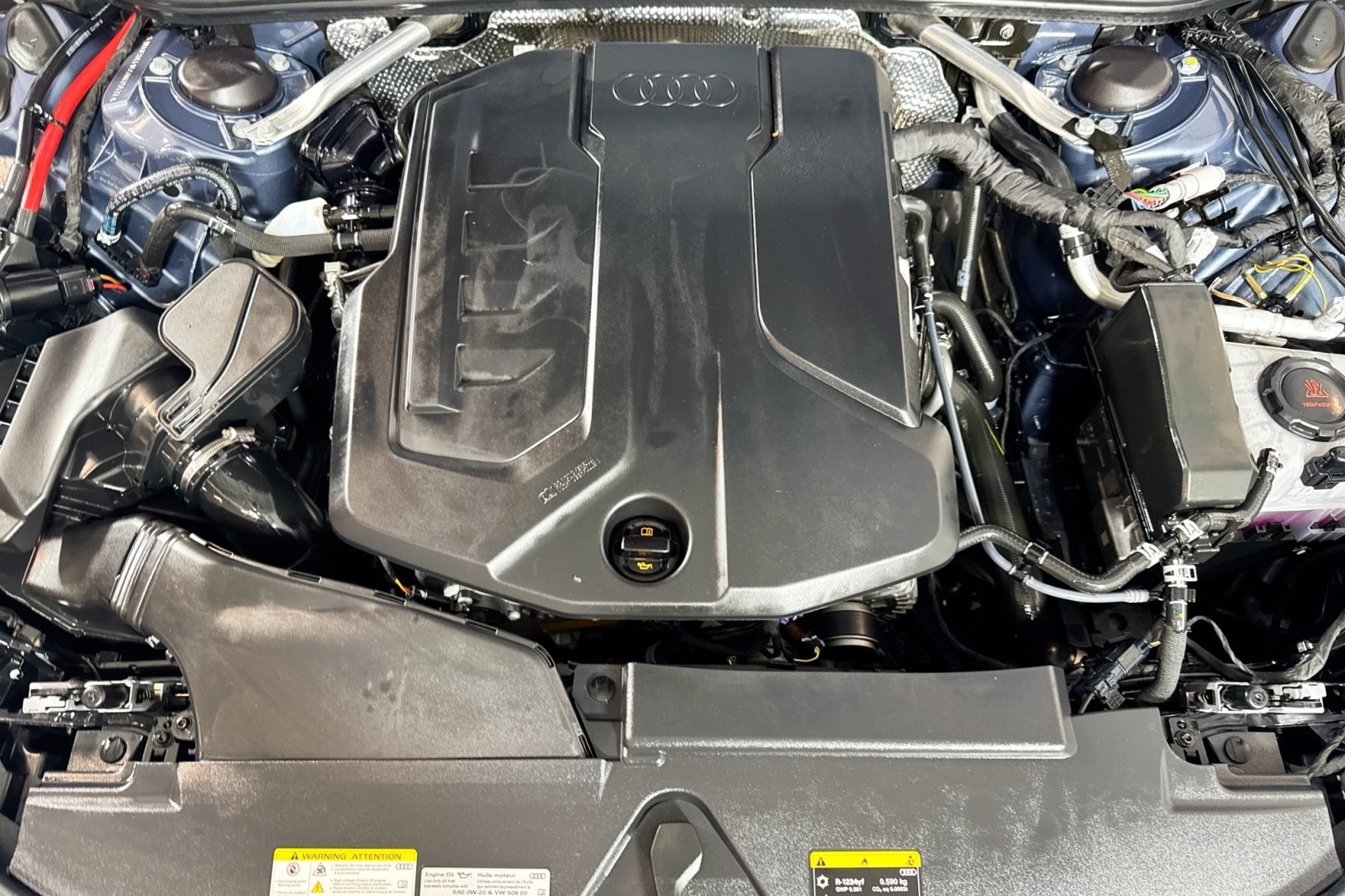 Used 2025 HORIZON BLUE Audi Prestige image 27