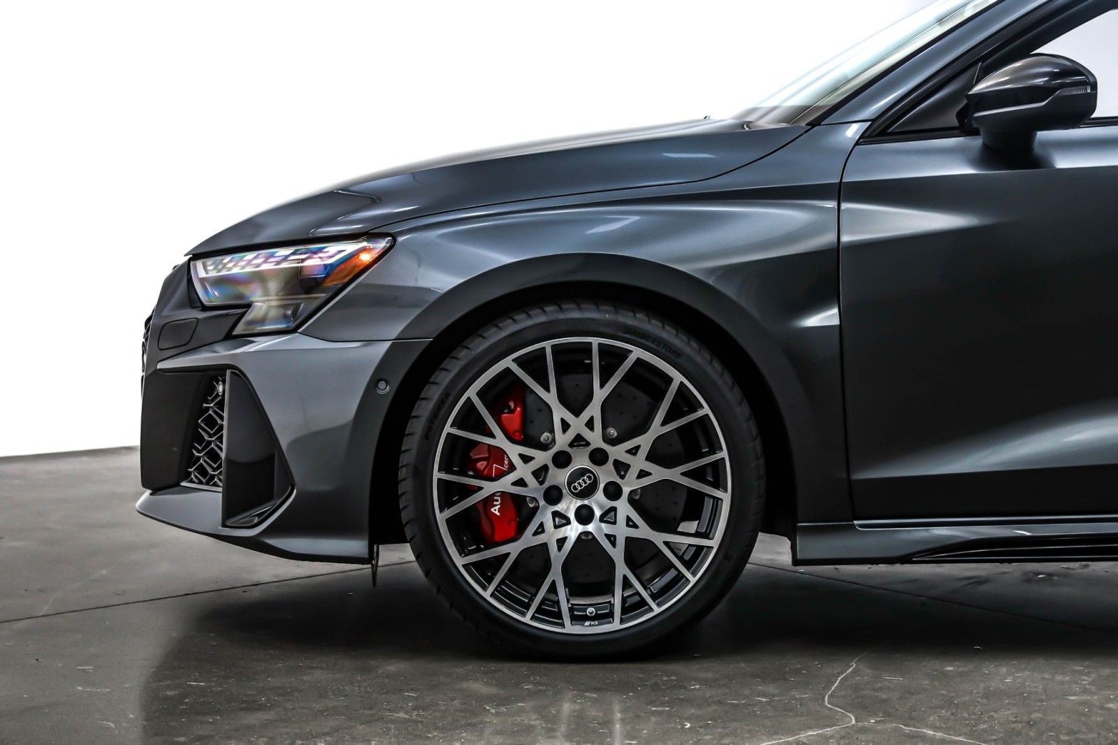 New 2026 Daytona Gray Pearl Effect Audi quattro image 10